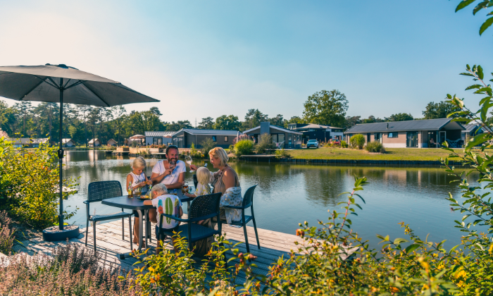 Genau richtig für einen Familienurlaub – ein Aufenthalt in einem Ferienpark von EuroParcs. © EuroParcs Deutschland GmbH